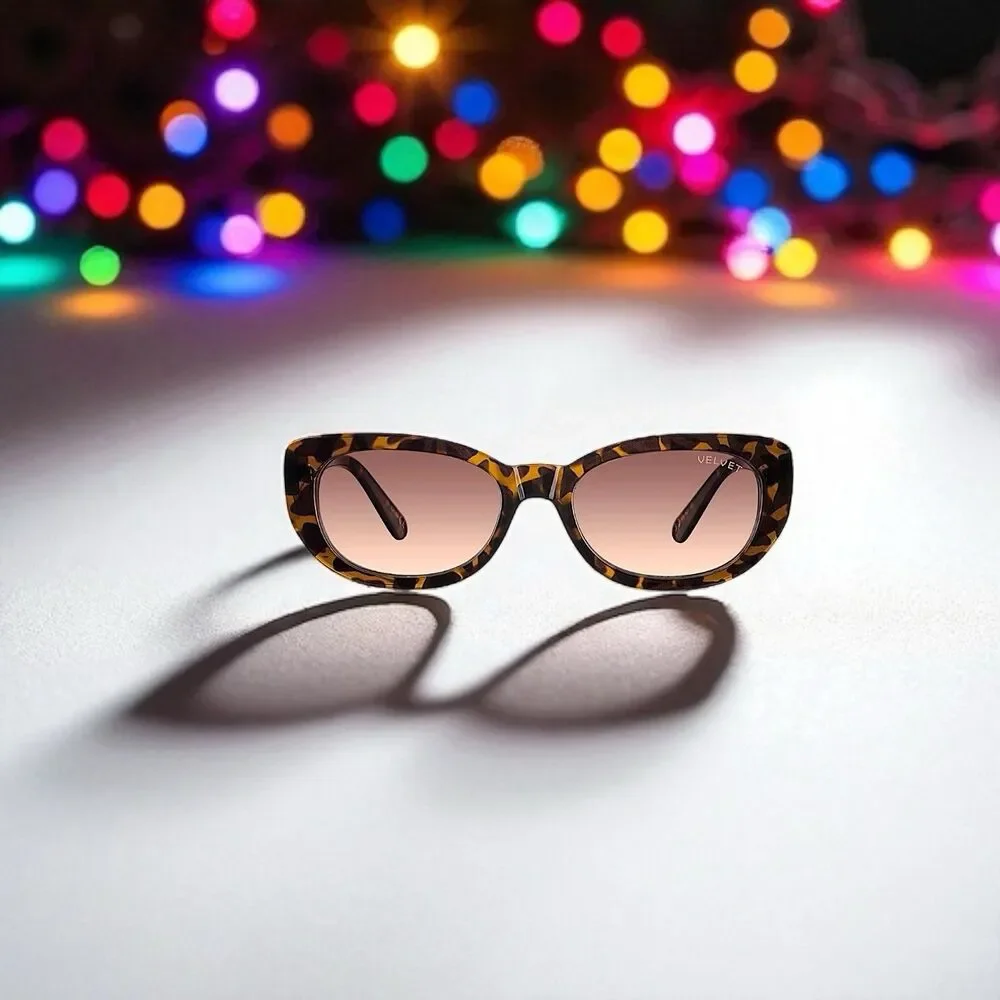 VELVET EYEWEAR The Harper Cat Eye Sunglasses in tortoise w/microfiber pouch